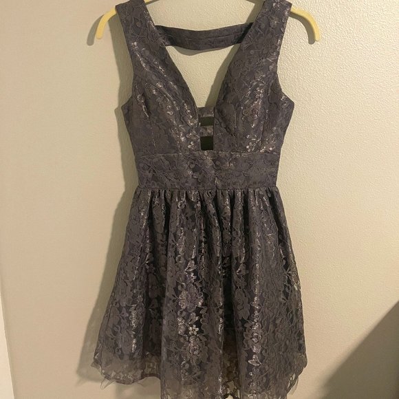 XS Grey Lace Dress - Picture 1 of 2